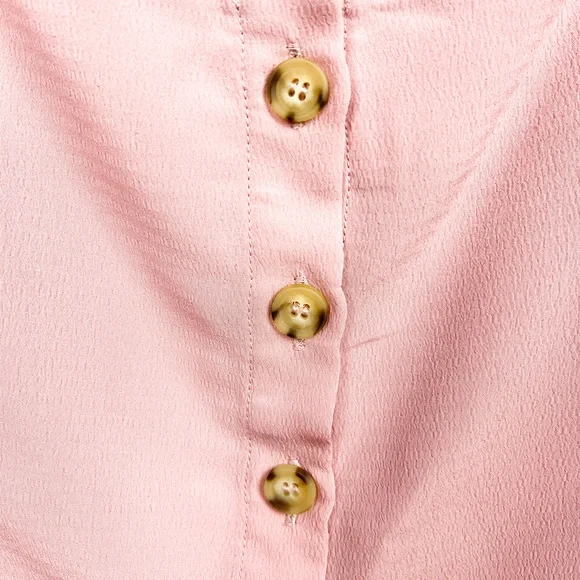 Active USA NWT Short Sleeve Button-Up Light Pink Crop Top - Picture 6 of 9